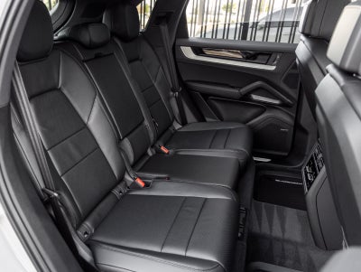 2026 Porsche Cayenne AWD