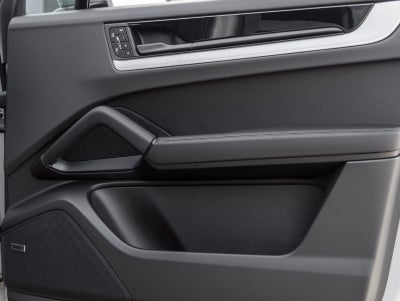2026 Porsche Cayenne AWD