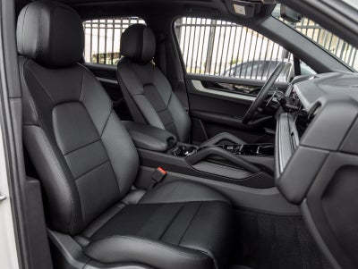 2026 Porsche Cayenne AWD