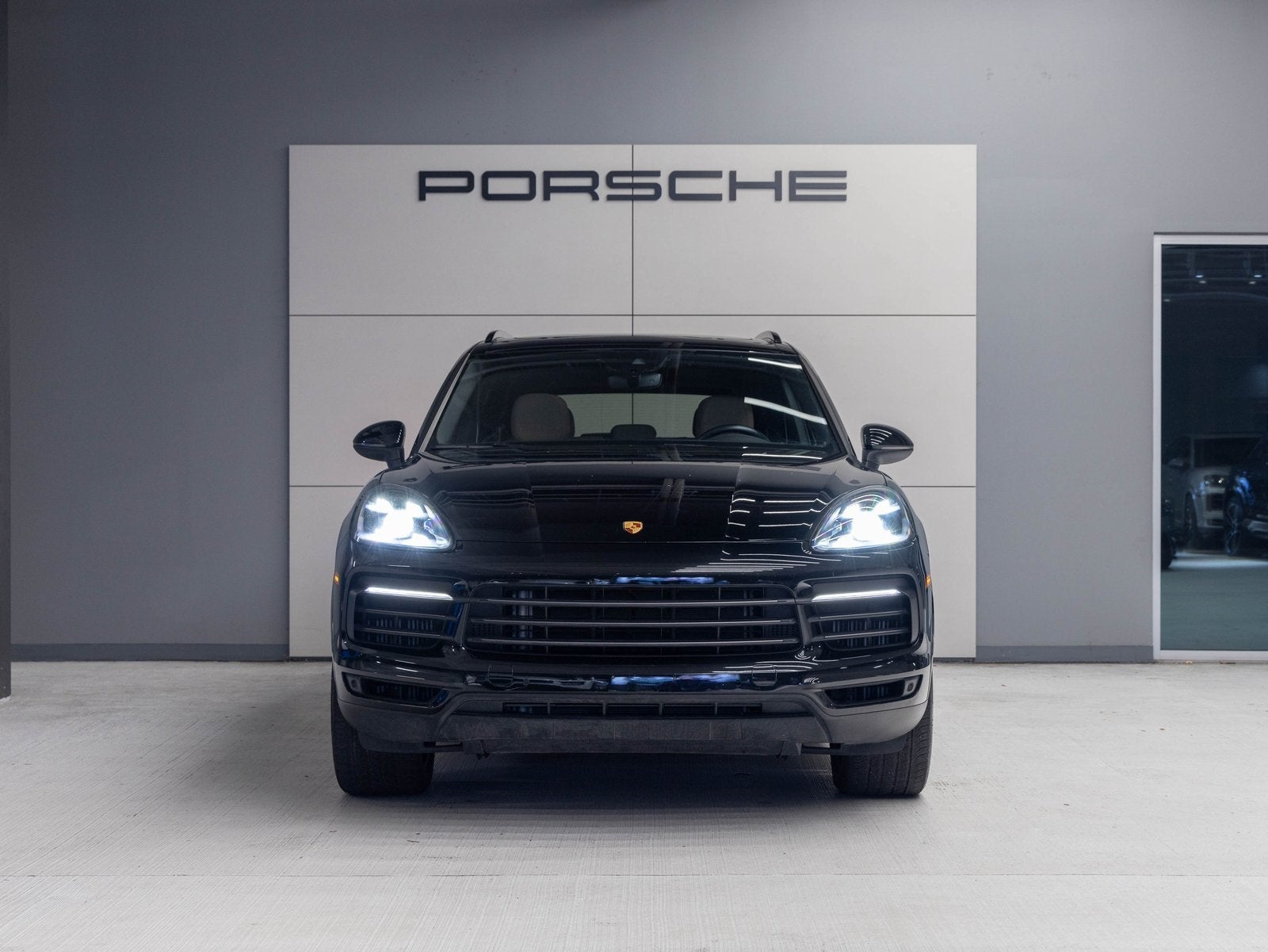 2022 Porsche Cayenne Cayenne Platinum Edition (MY22)