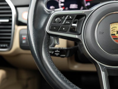 2022 Porsche Cayenne Cayenne Platinum Edition (MY22)