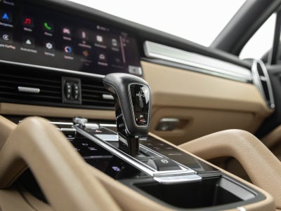 2022 Porsche Cayenne Cayenne Platinum Edition (MY22)