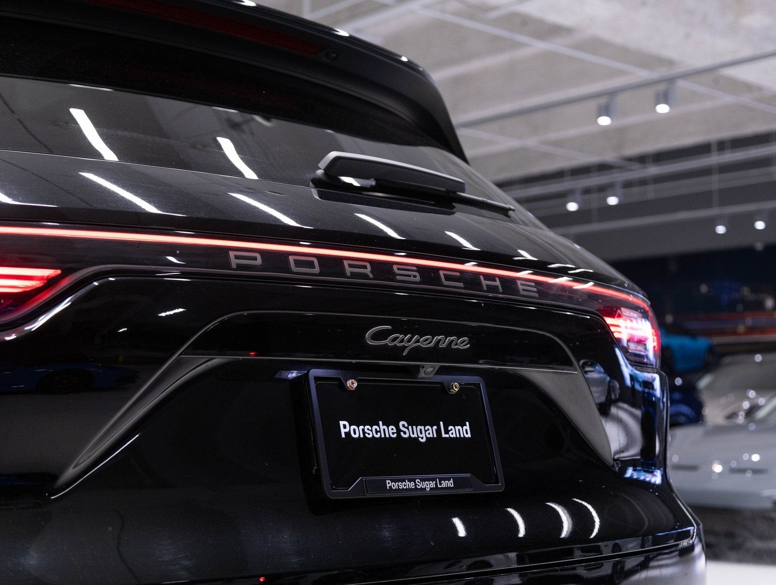 2022 Porsche Cayenne Cayenne Platinum Edition (MY22)