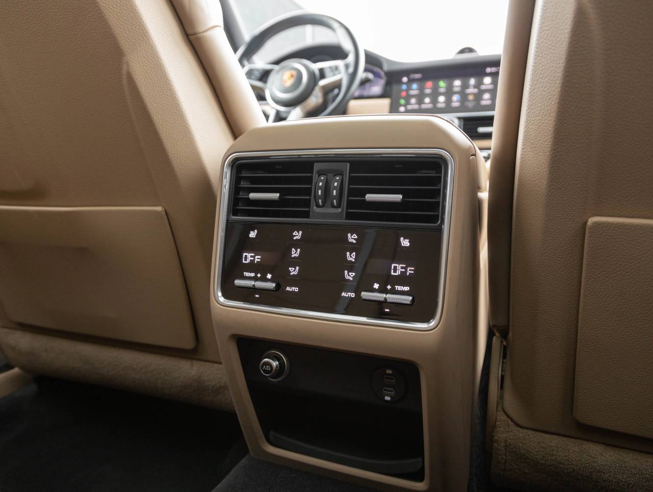 2022 Porsche Cayenne Cayenne Platinum Edition (MY22)