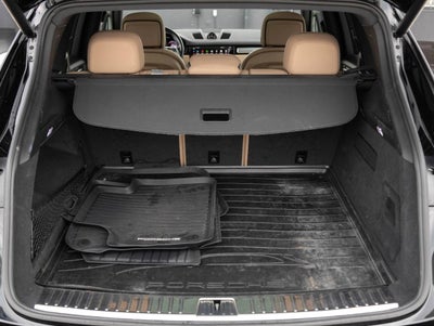 2022 Porsche Cayenne Cayenne Platinum Edition (MY22)