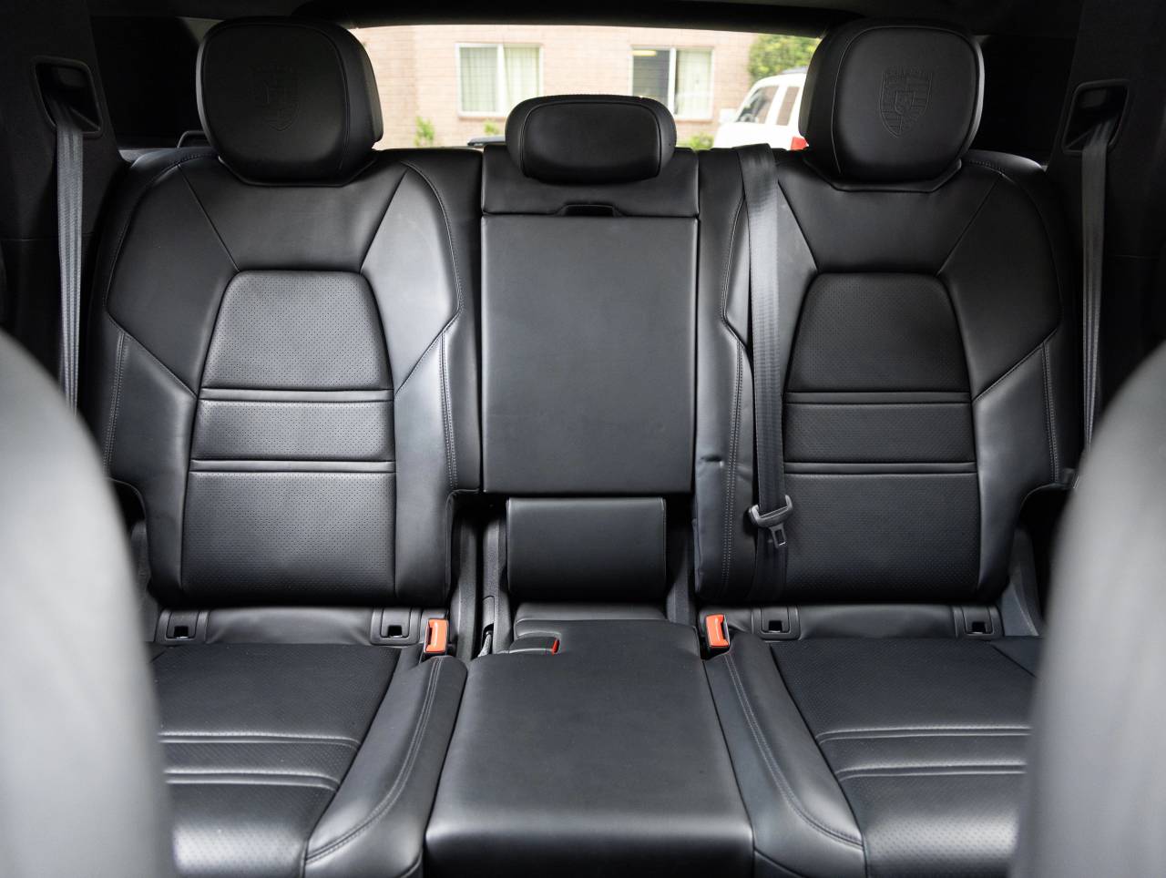 2023 Porsche Cayenne Cayenne Platinum Edition (MY23)