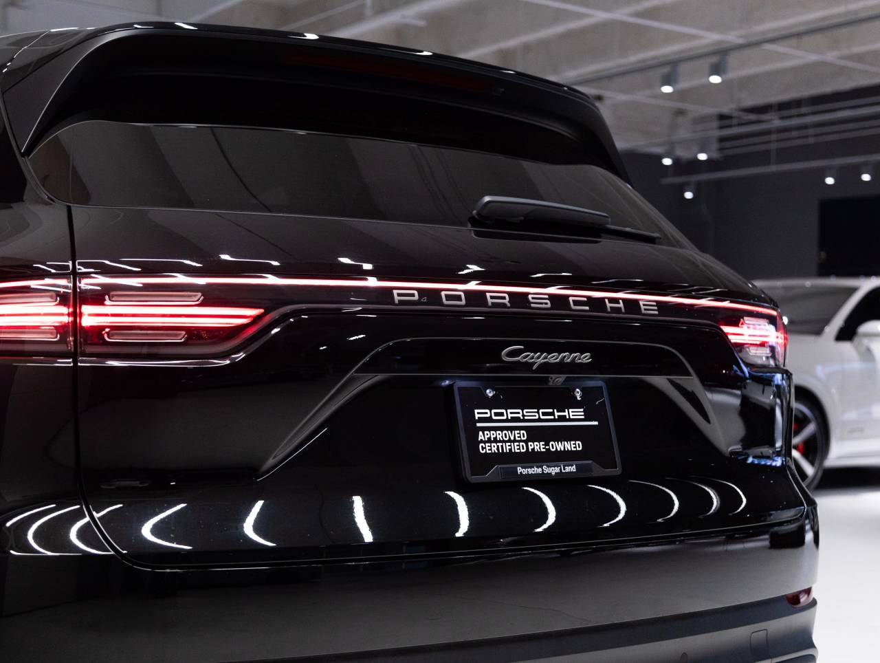 2023 Porsche Cayenne Cayenne Platinum Edition (MY23)