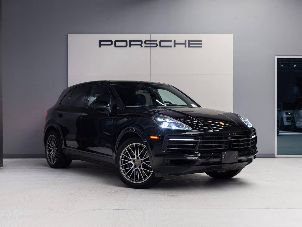 2023 Porsche Cayenne Cayenne Platinum Edition (MY23)