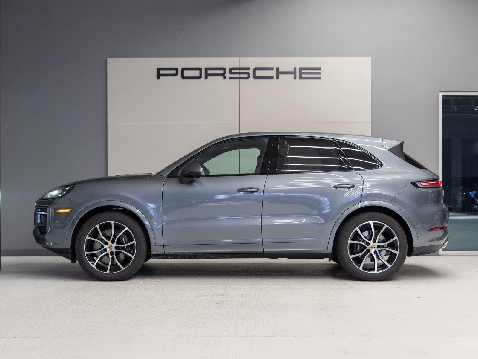 2026 Porsche Cayenne AWD