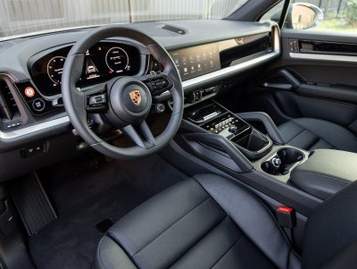 2026 Porsche Cayenne AWD