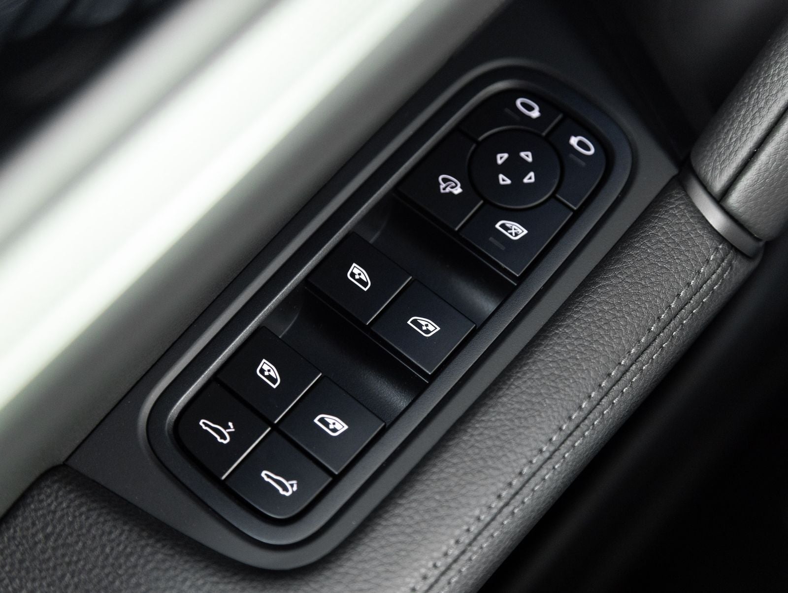 2026 Porsche Cayenne AWD