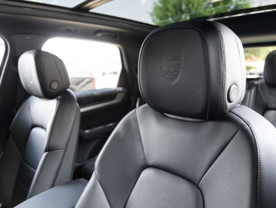 2026 Porsche Cayenne AWD