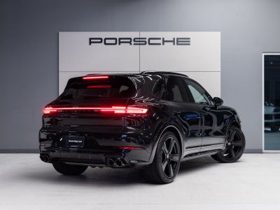 2026 Porsche Cayenne AWD