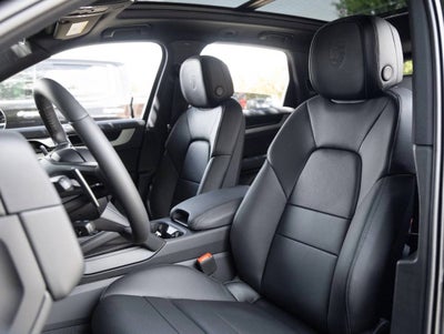 2026 Porsche Cayenne AWD