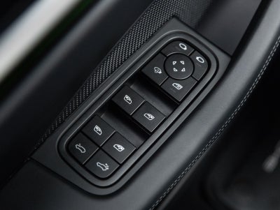 2025 Porsche Macan 4 Electric