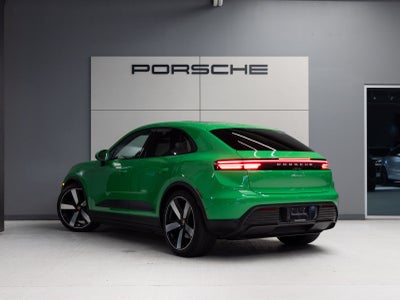 2025 Porsche Macan 4 Electric