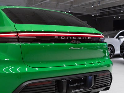 2025 Porsche Macan 4 Electric