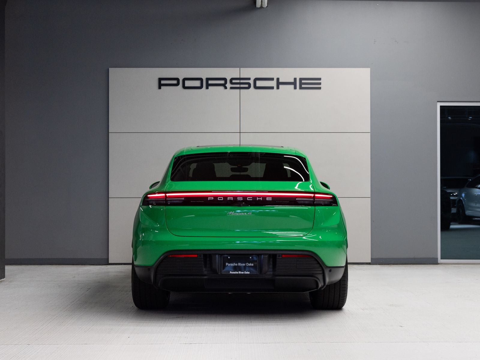 2025 Porsche Macan 4 Electric