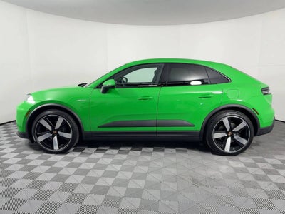 2025 Porsche Macan 4 Electric