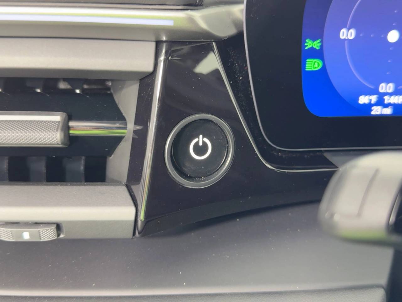 2025 Porsche Macan 4 Electric