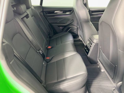 2025 Porsche Macan 4 Electric