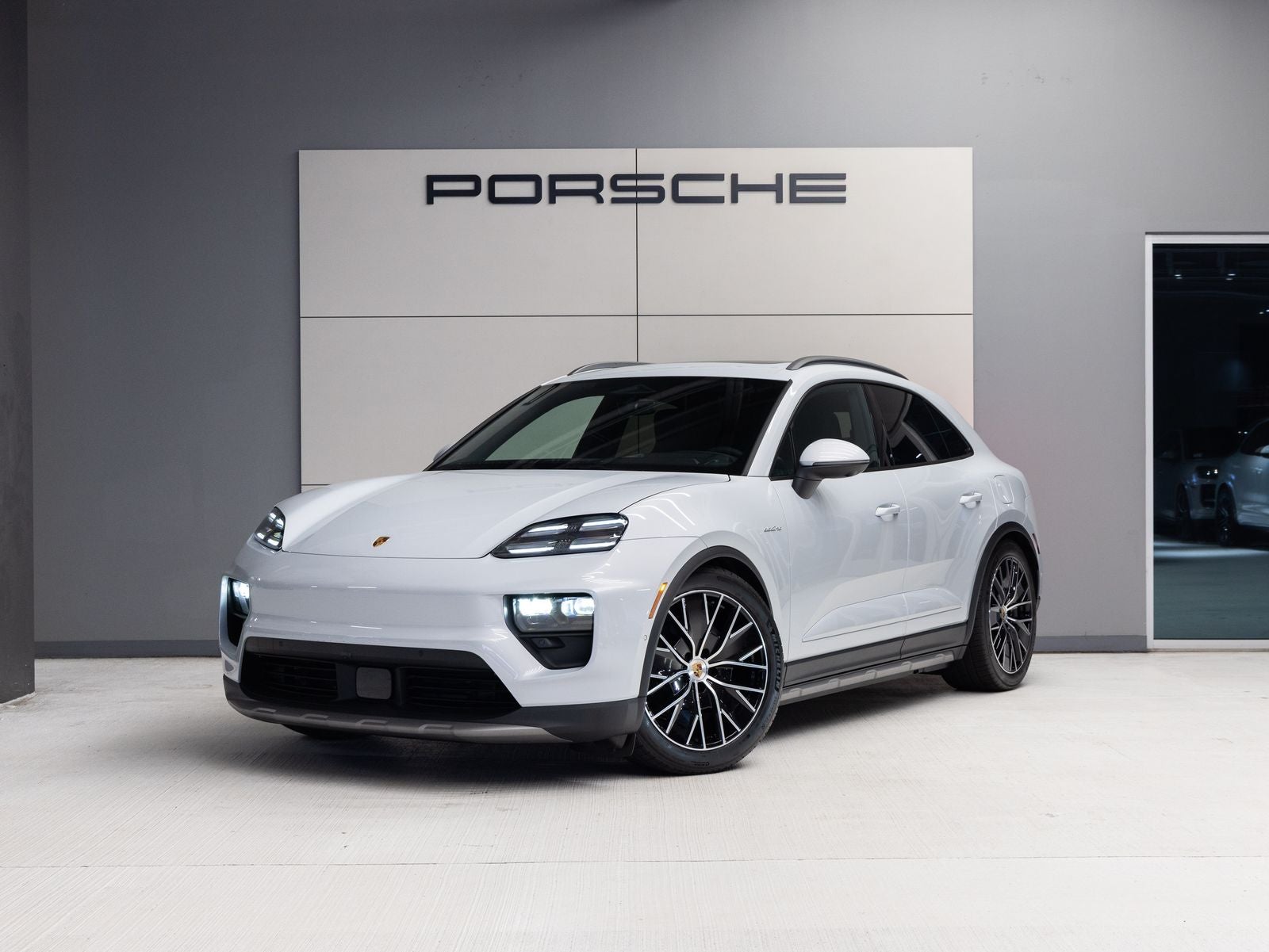2026 Porsche Macan Macan 4 Electric