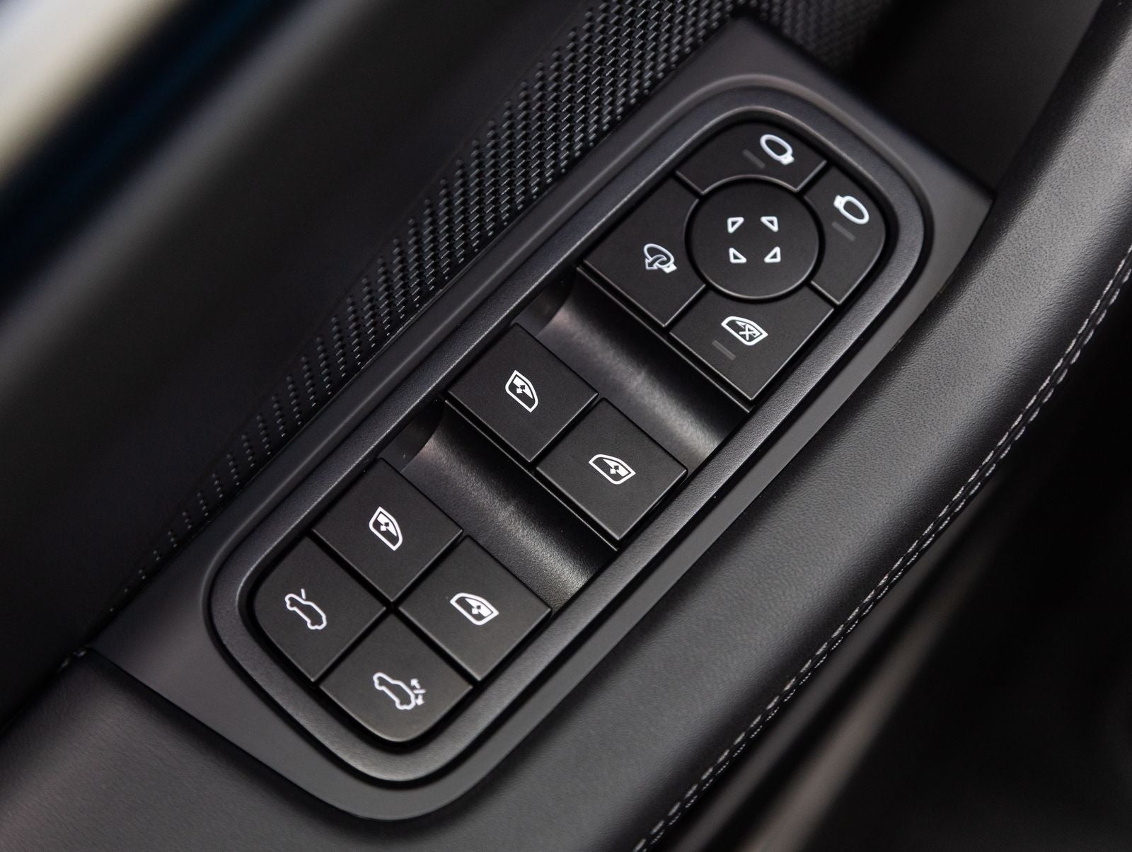 2026 Porsche Macan Macan 4 Electric