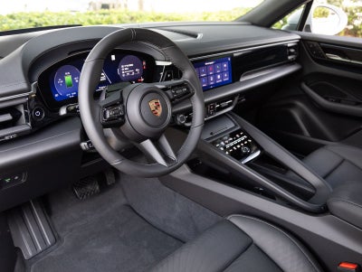 2026 Porsche Macan Macan 4 Electric
