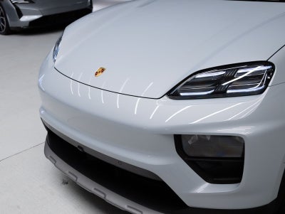 2026 Porsche Macan Macan 4 Electric
