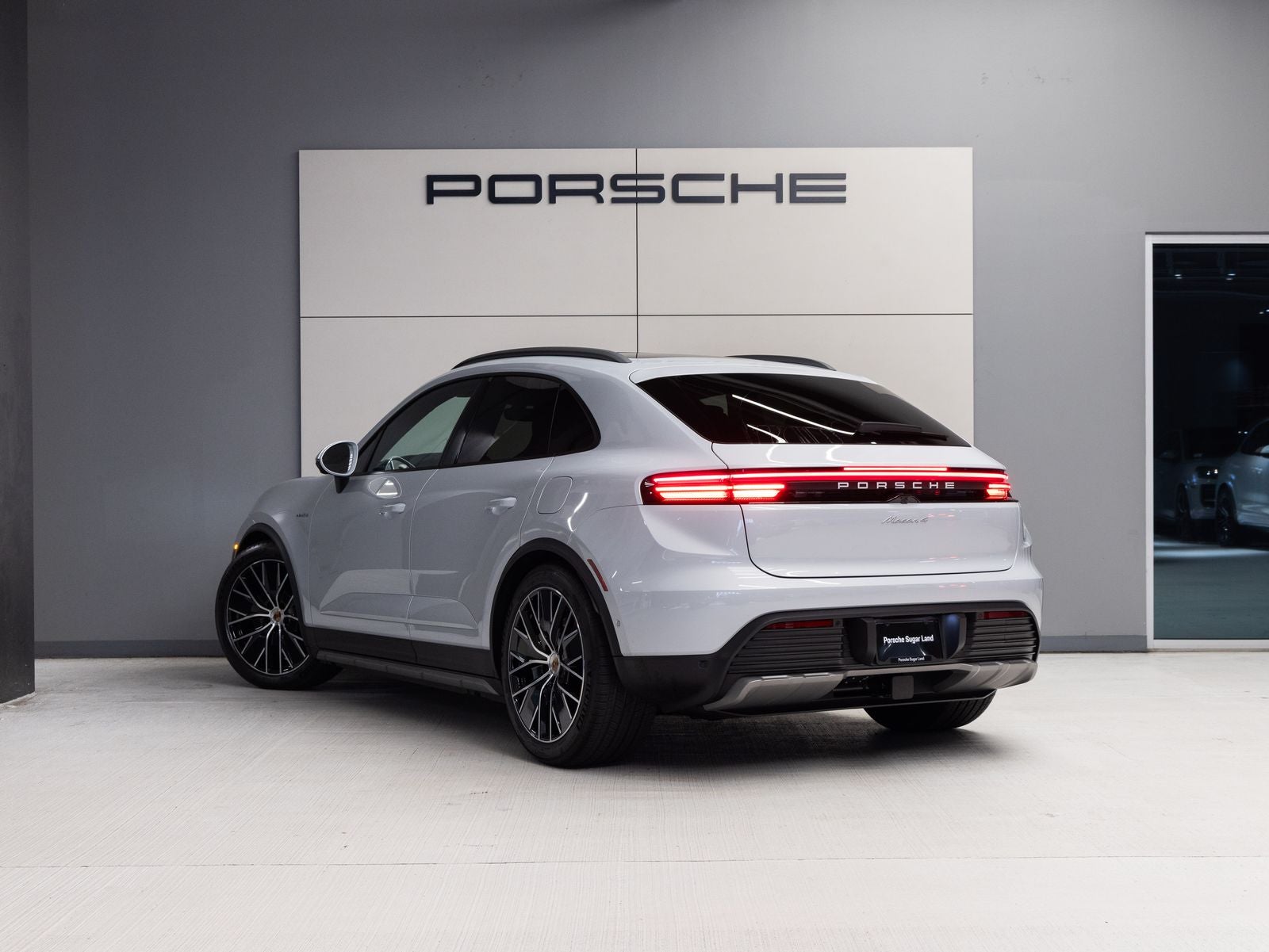 2026 Porsche Macan Macan 4 Electric