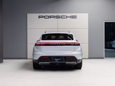 2026 Porsche Macan Macan 4 Electric