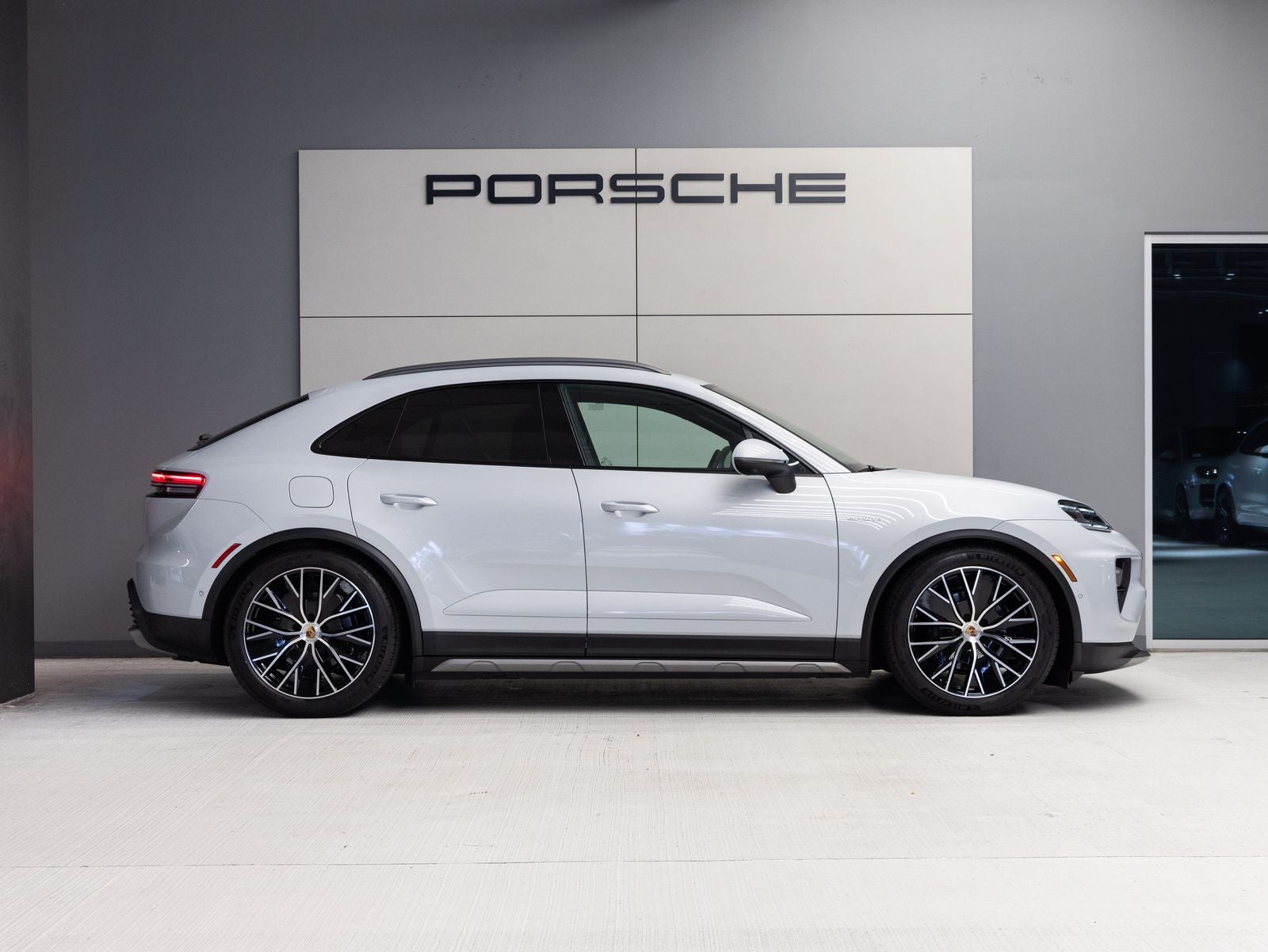 2026 Porsche Macan Macan 4 Electric