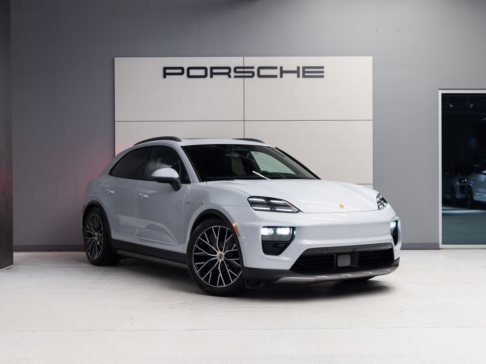 2026 Porsche Macan Macan 4 Electric