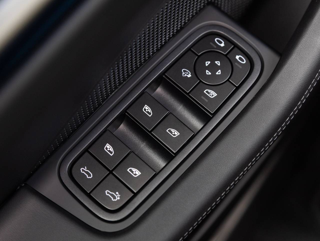 2026 Porsche Macan Macan 4 Electric
