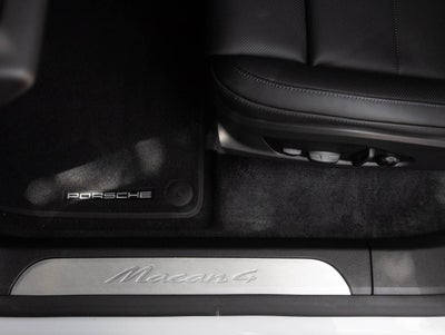 2026 Porsche Macan Macan 4 Electric