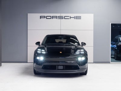 2026 Porsche Macan 4 Electric