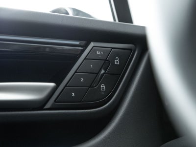 2026 Porsche Macan 4 Electric