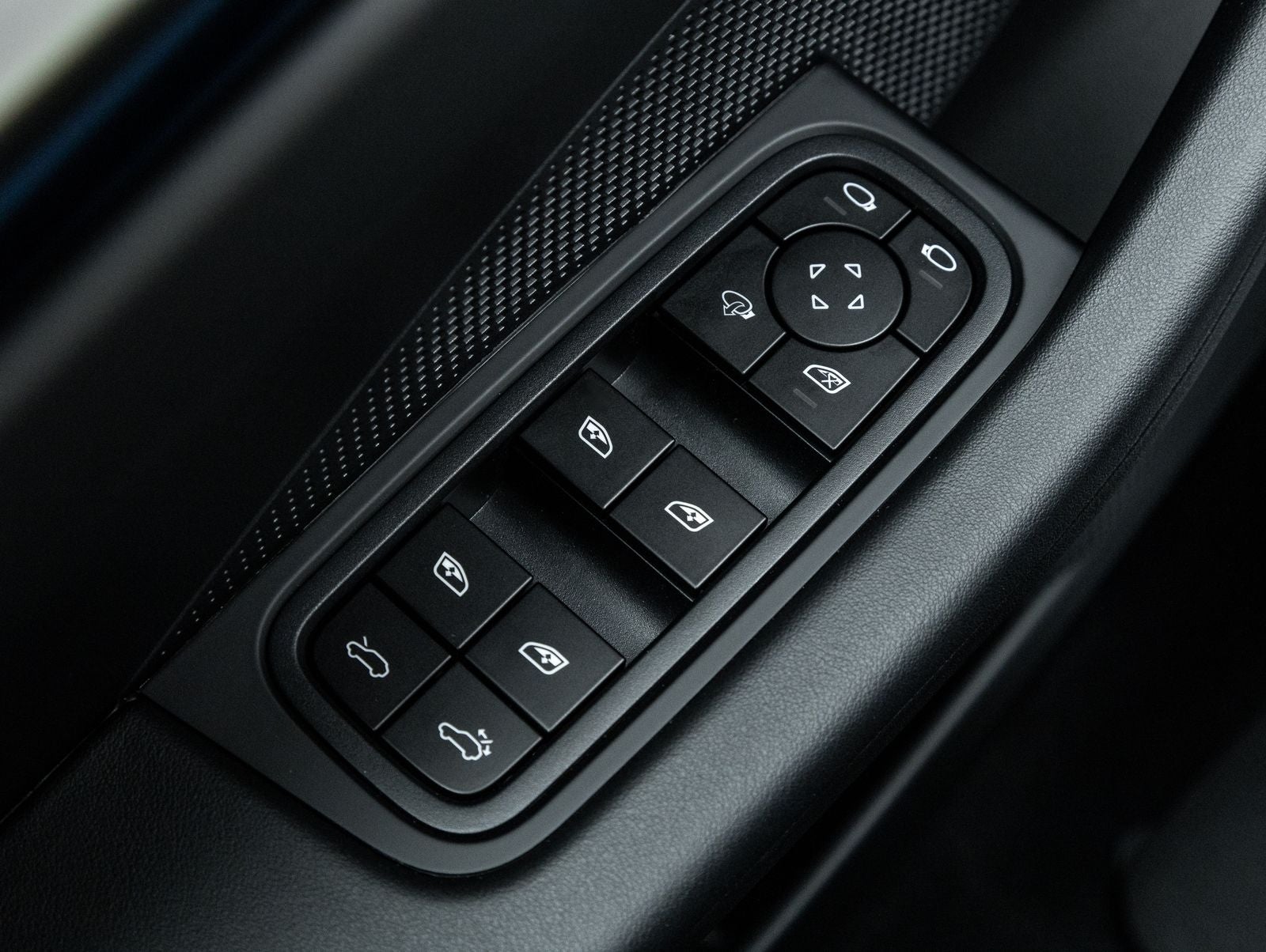 2026 Porsche Macan 4 Electric