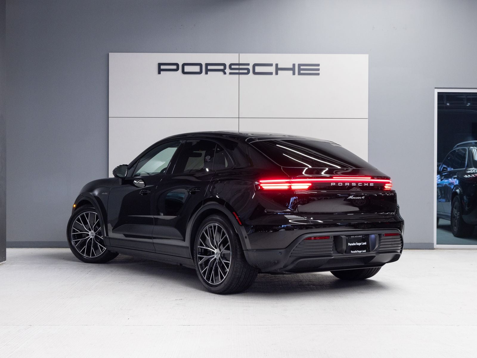 2026 Porsche Macan 4 Electric