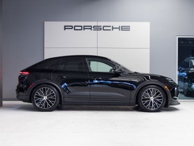 2026 Porsche Macan 4 Electric