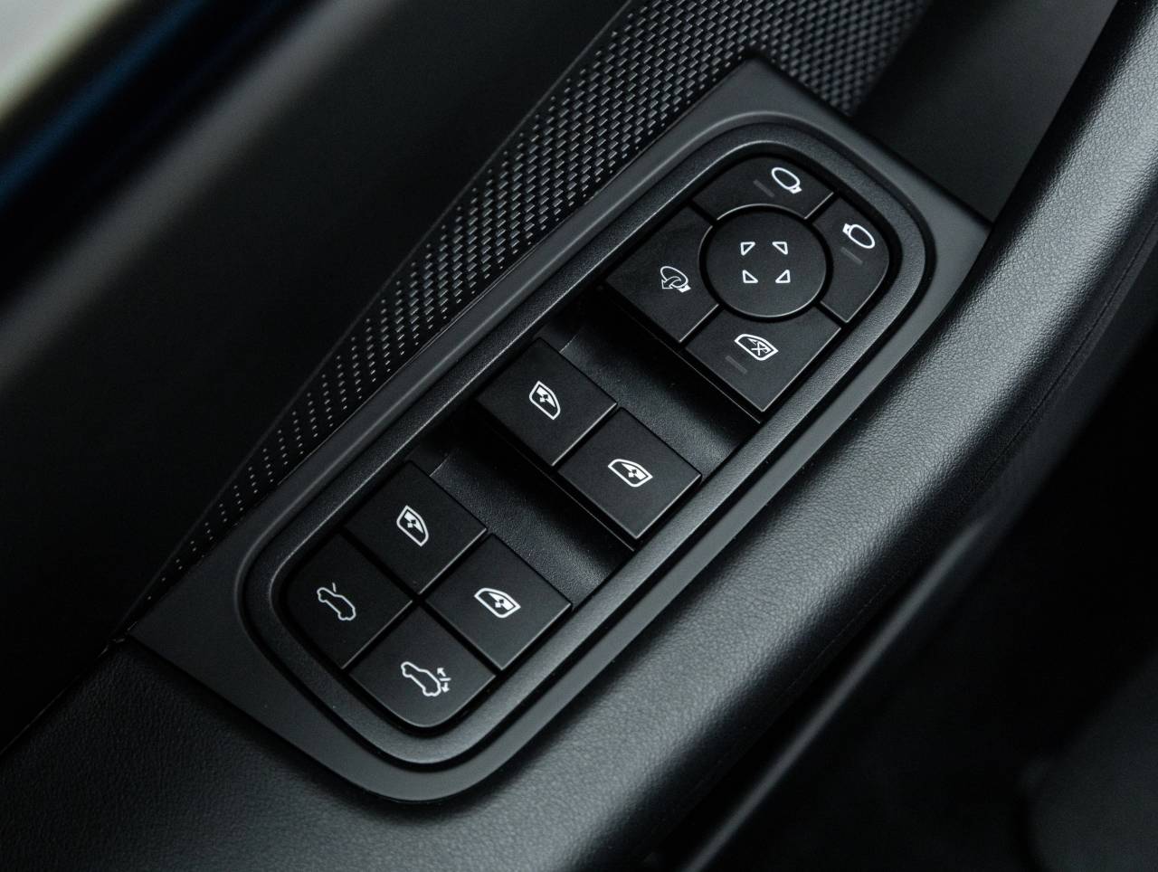 2026 Porsche Macan 4 Electric