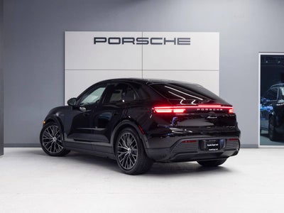 2026 Porsche Macan 4 Electric