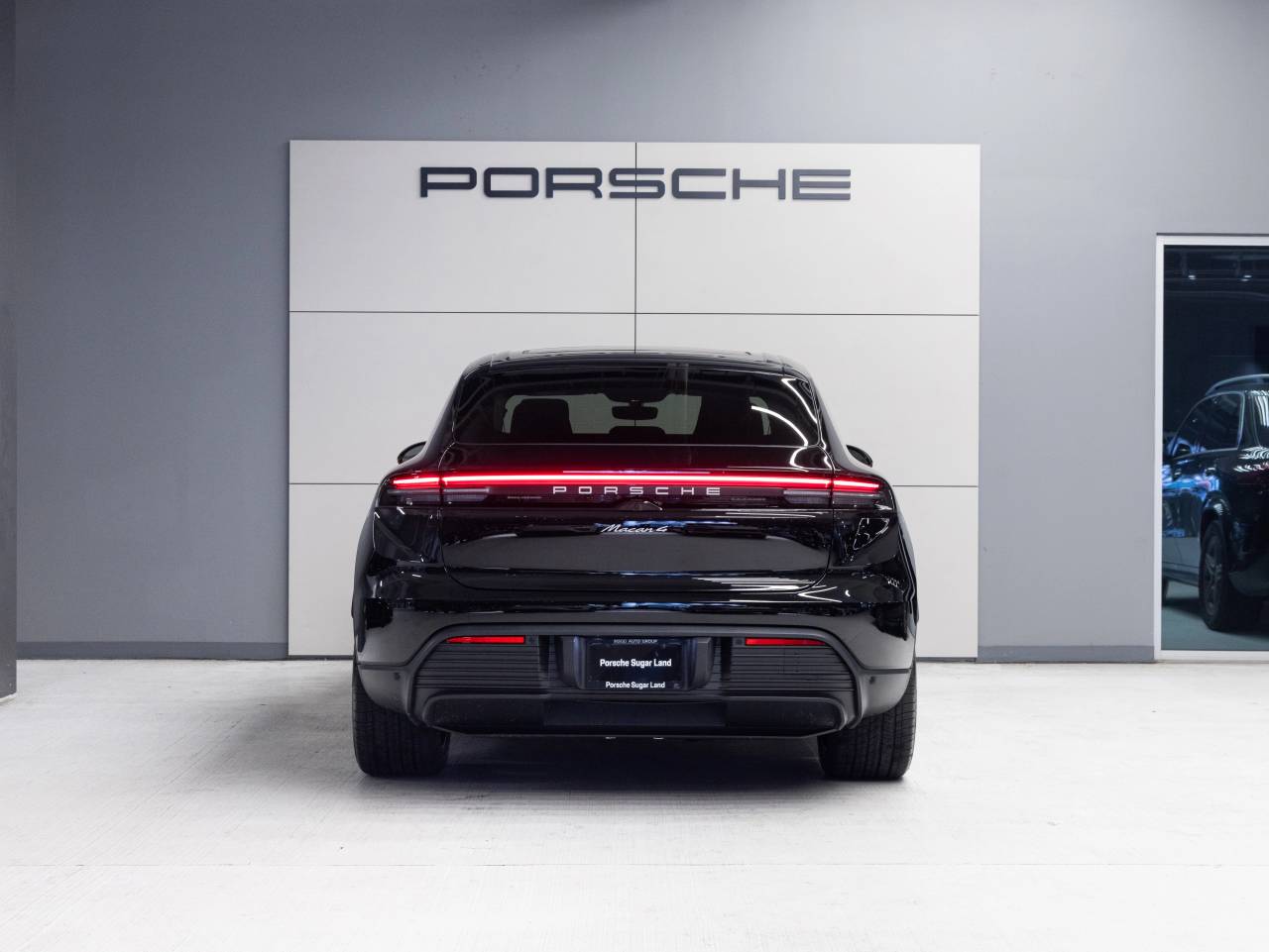 2026 Porsche Macan 4 Electric