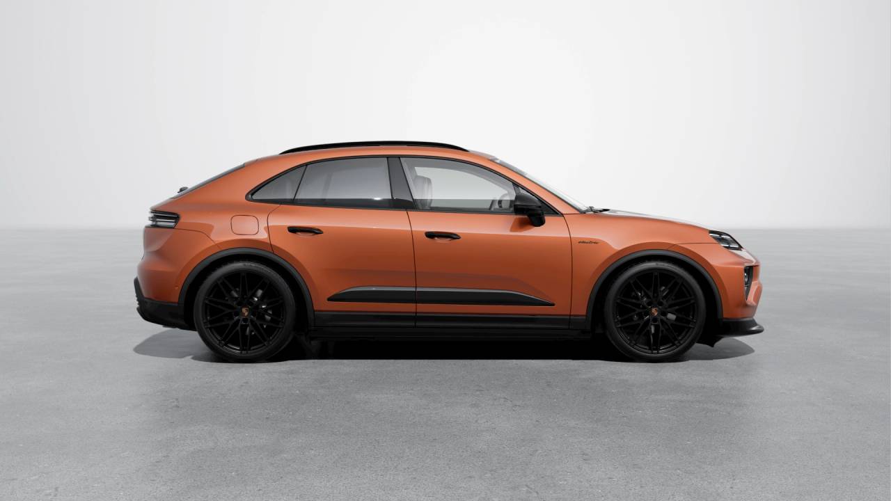 2025 Porsche Macan 4 Electric