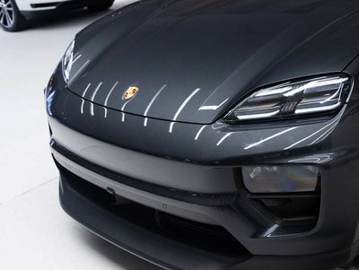 2026 Porsche Macan 4 Electric