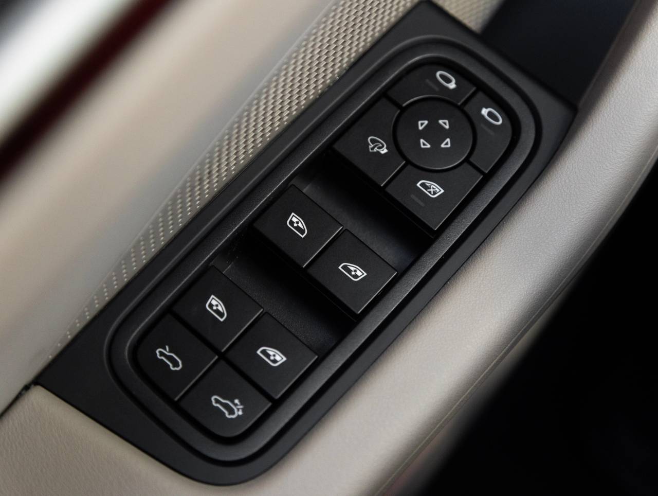 2026 Porsche Macan 4 Electric