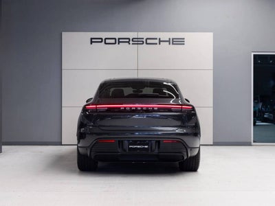 2026 Porsche Macan 4 Electric
