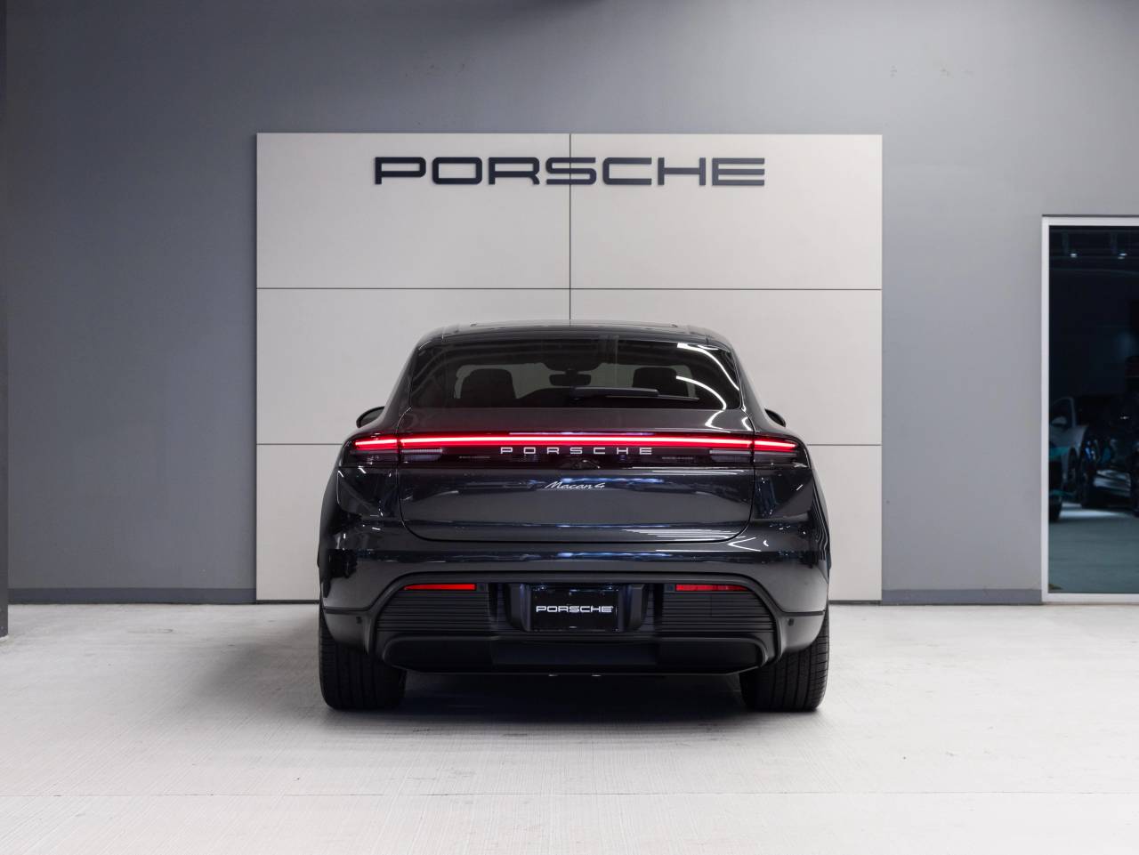 2026 Porsche Macan 4 Electric