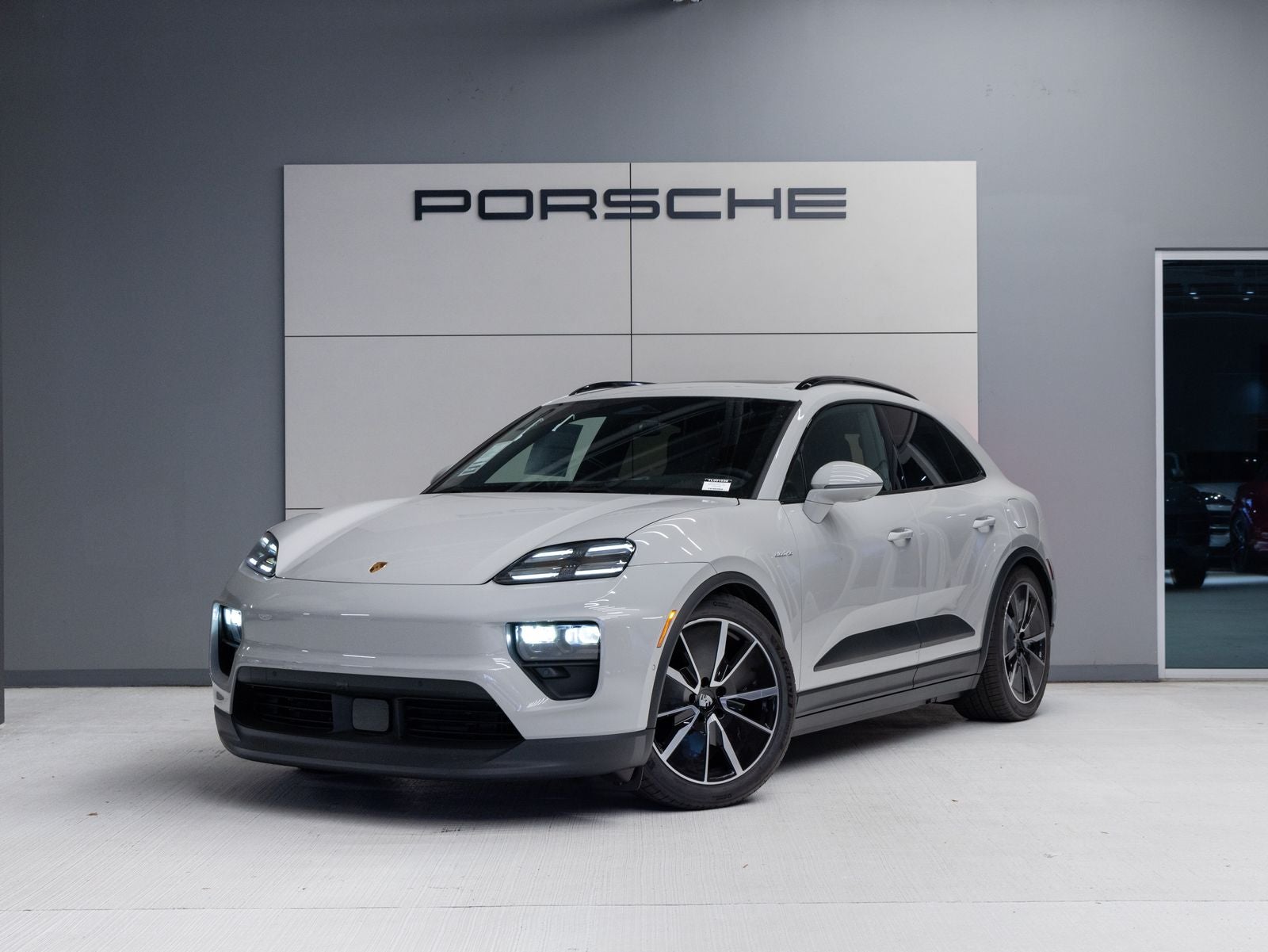 2026 Porsche Macan 4 Electric