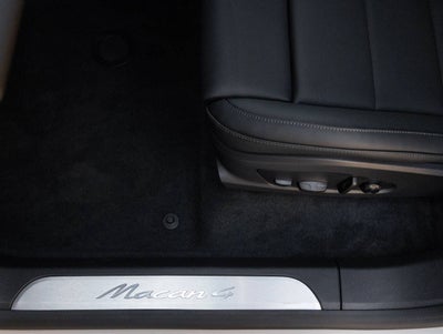 2026 Porsche Macan 4 Electric